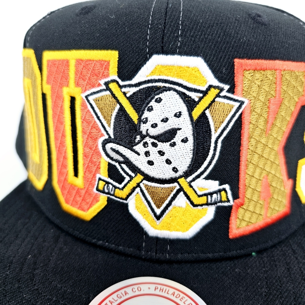 Mitchell & Ness Anaheim Ducks NHL Varsity Snapback Hat Men's - Picture 8 of 12
